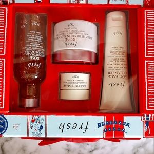 FRESH ROSE HYDRATION SET WITH SOY FACE CLEANSER